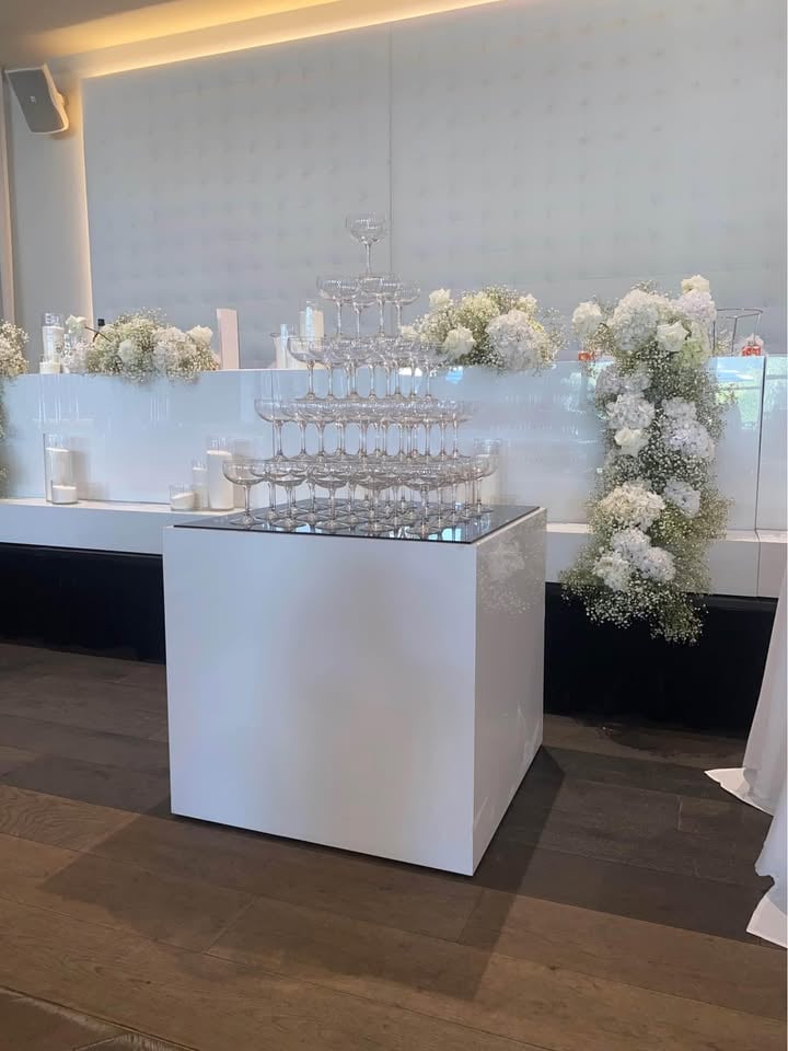 Event hire / prop hire photo 2