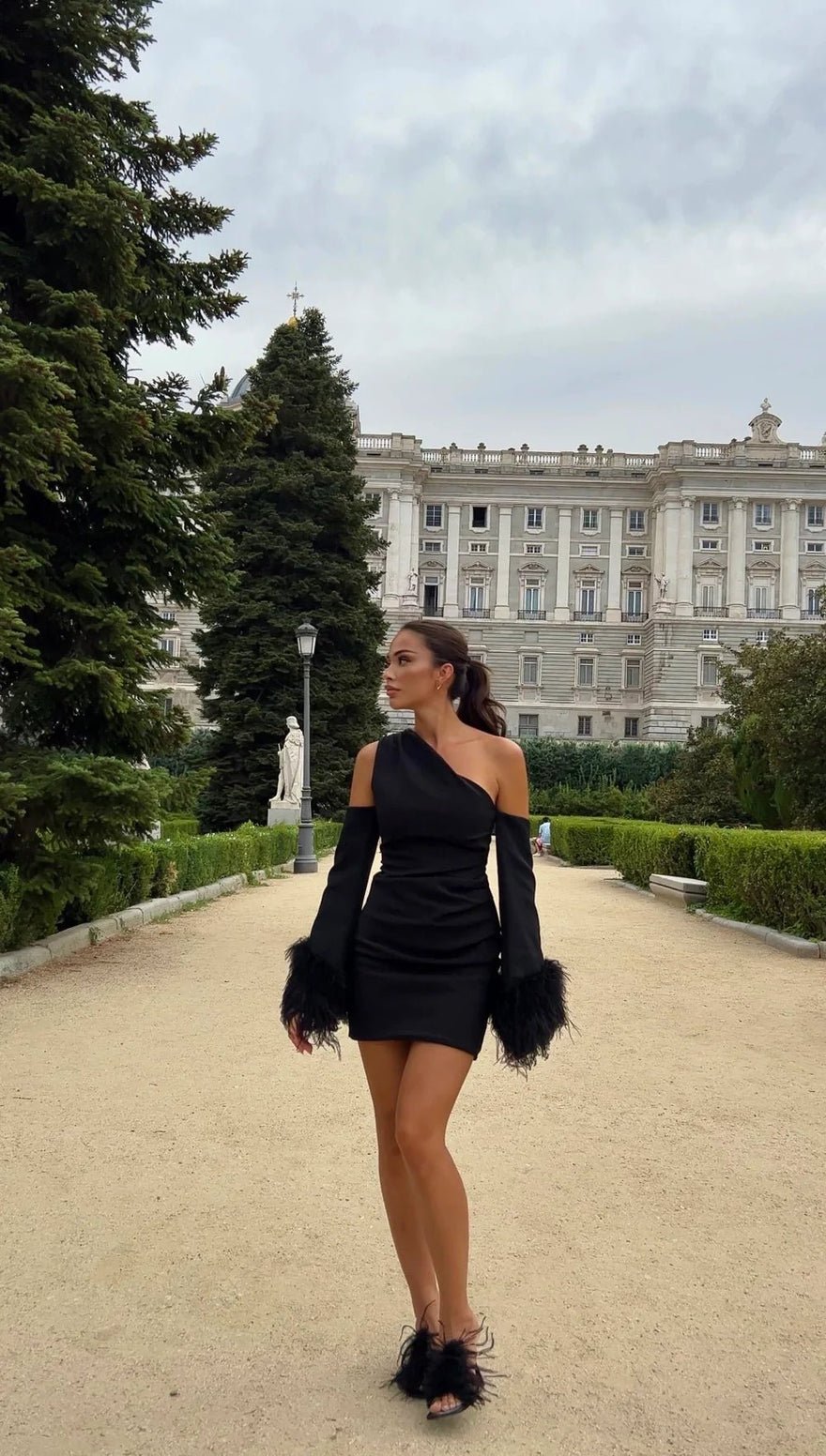 Bianca and Bridgett Dezi Dress - Black photo 2