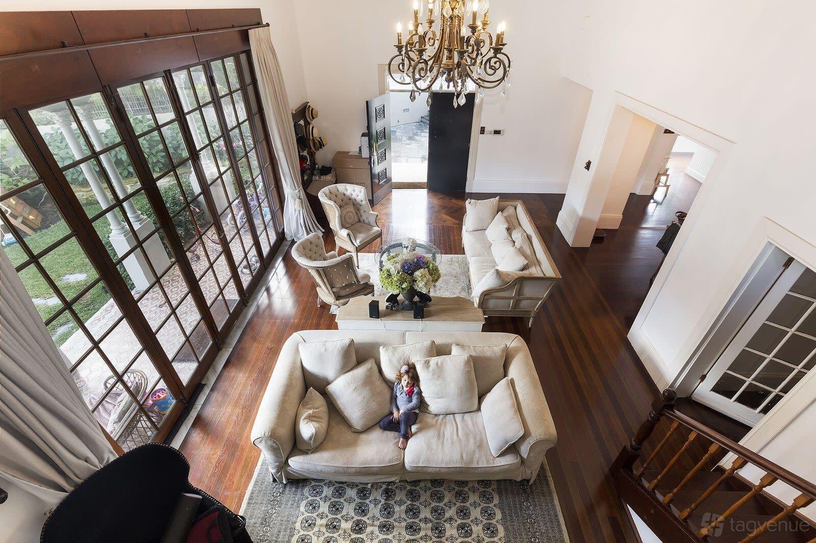 Entire Venue at Modern Luxury Home with High Ceilings photo 6