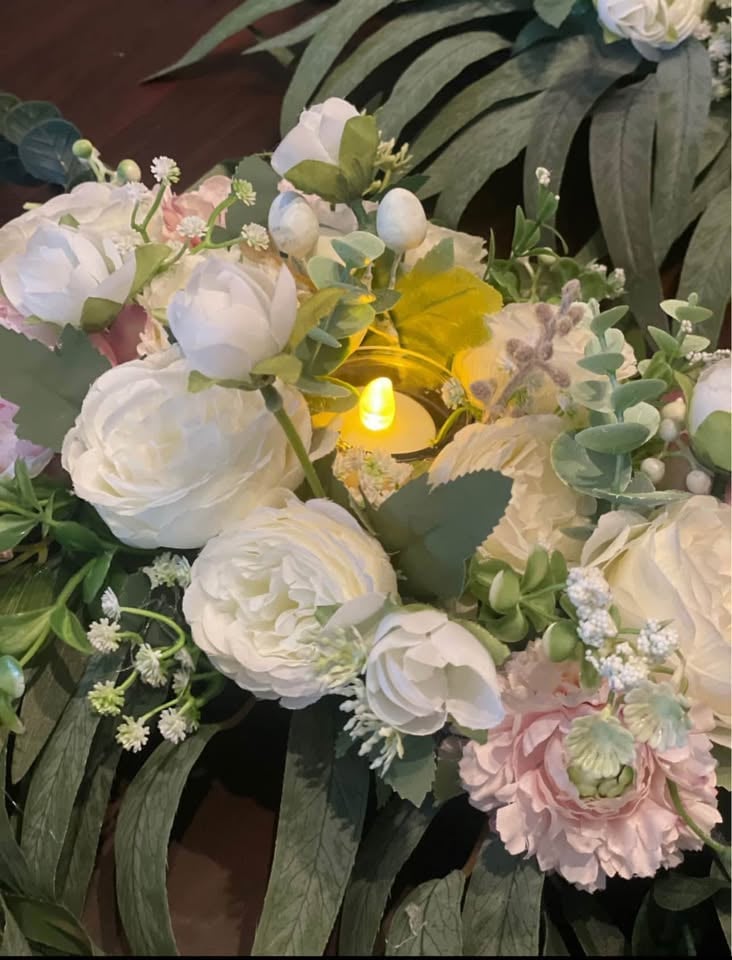 centerpiece flowers hire photo 3