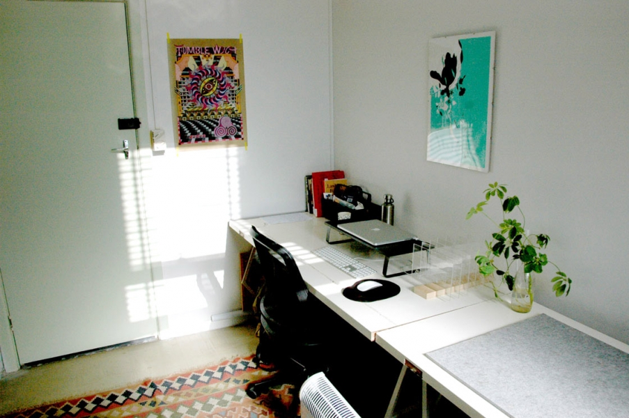 Light-filled Shared Studio photo 3