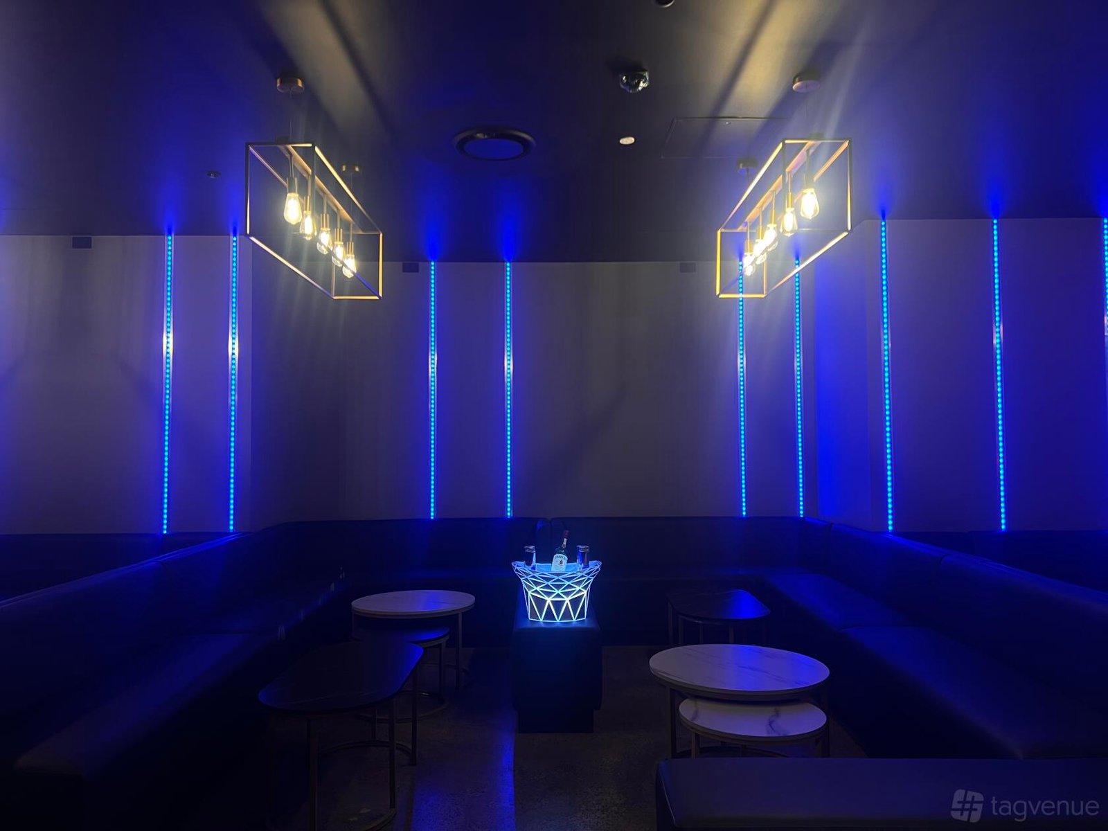 VIP Table at The Maya Lounge Sydney photo 4