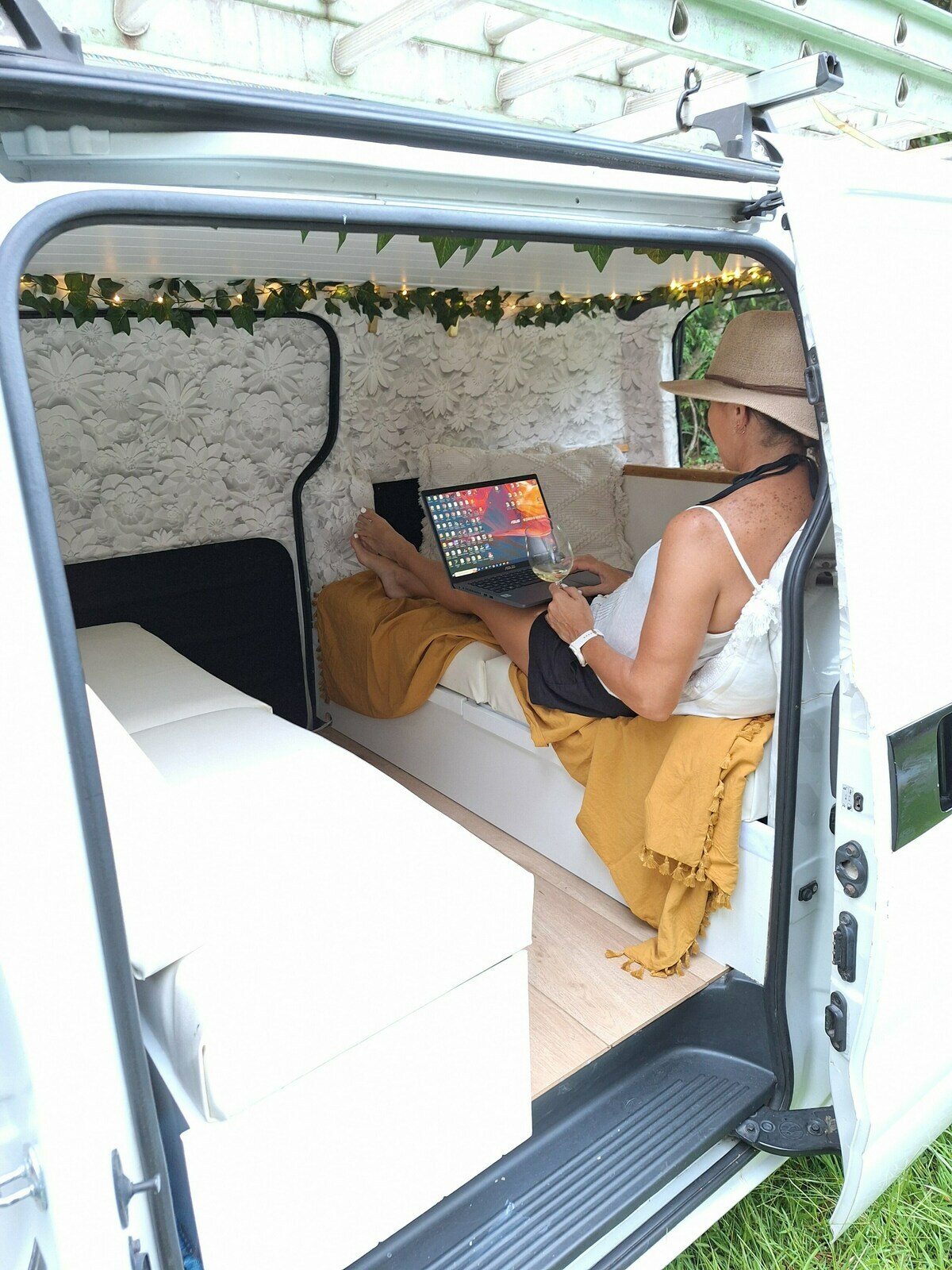 Bongo Van photo 6