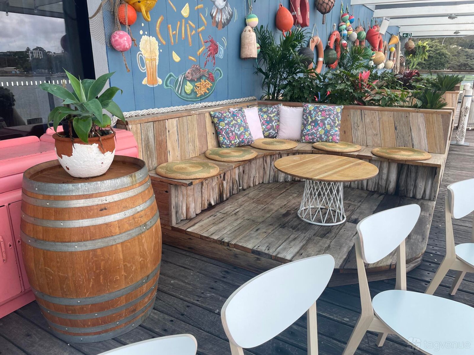 Captain’s Deck at Drifters Wharf photo 4