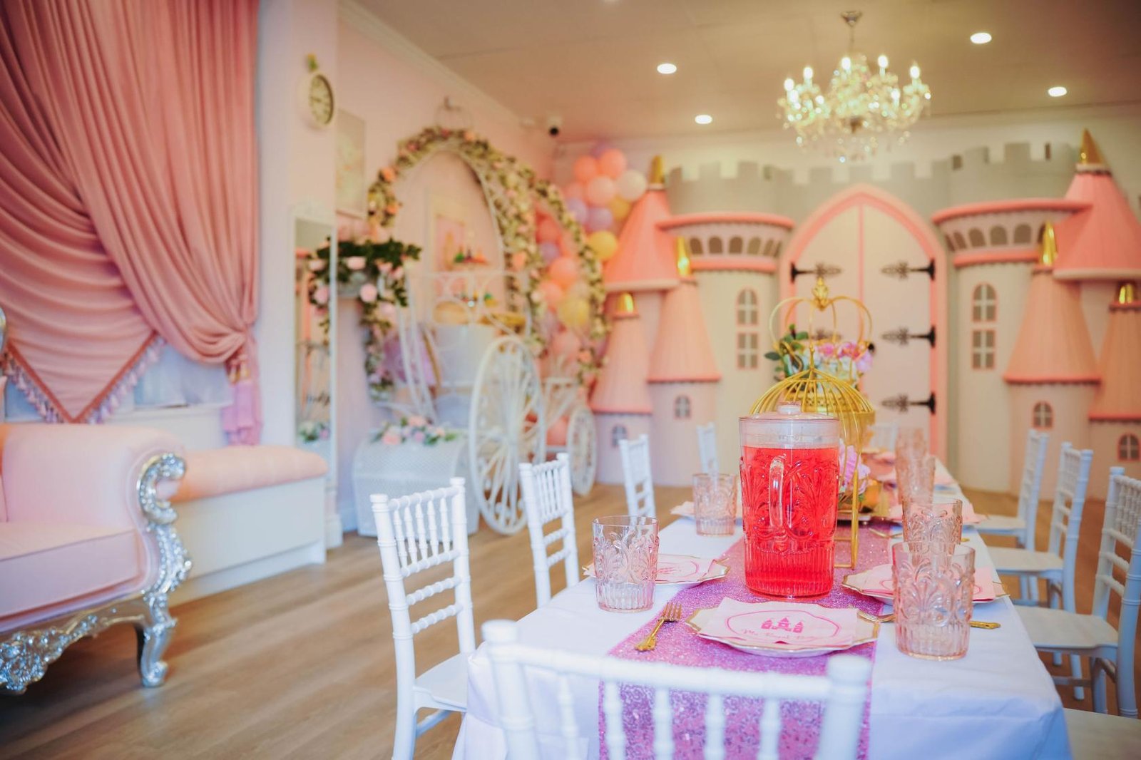 Royal Party Room at My Royal Party photo 17