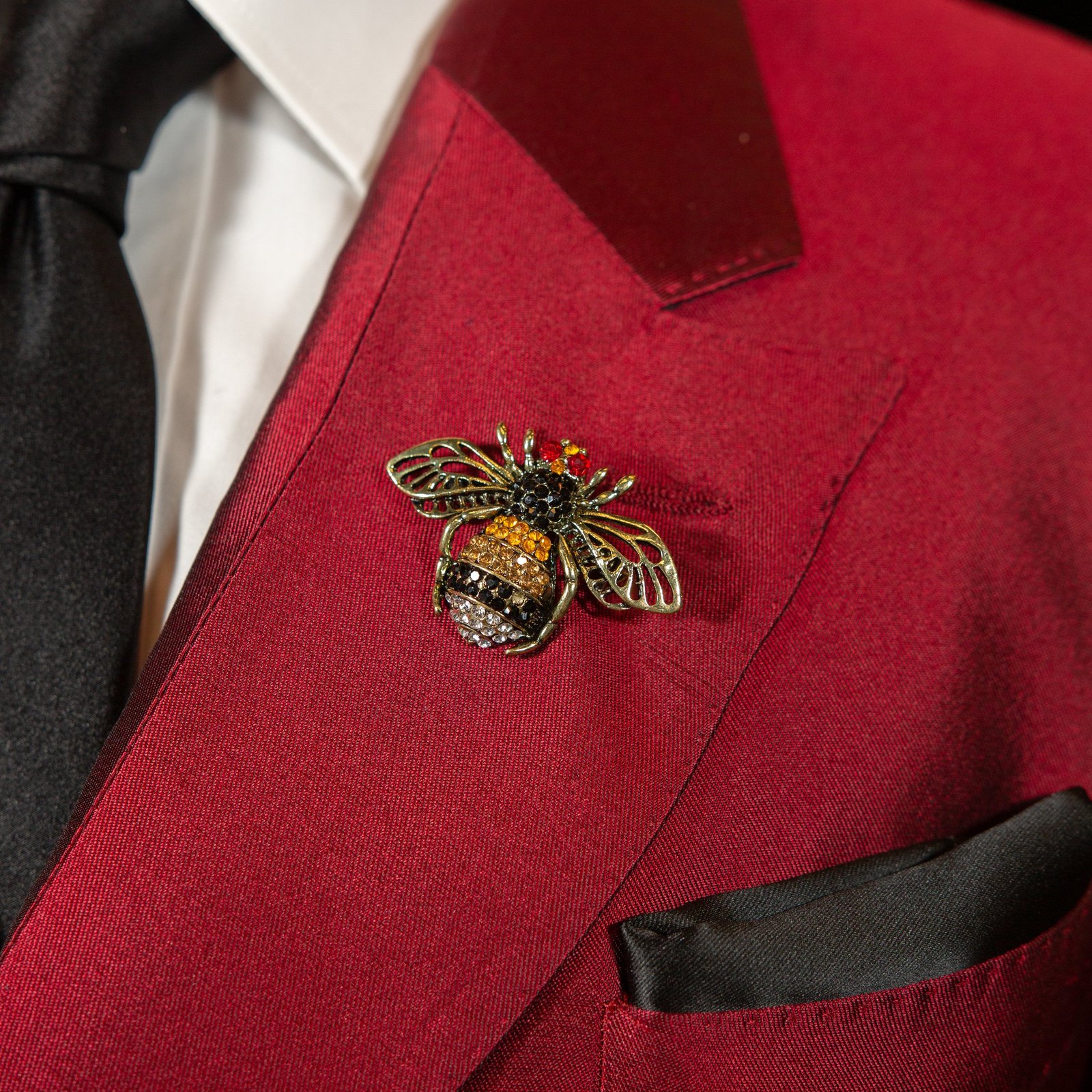 Dwayne Bee Pin Bronze photo 2