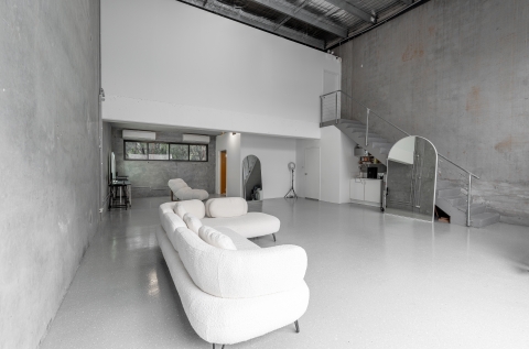 Spacious & roomy photo 2