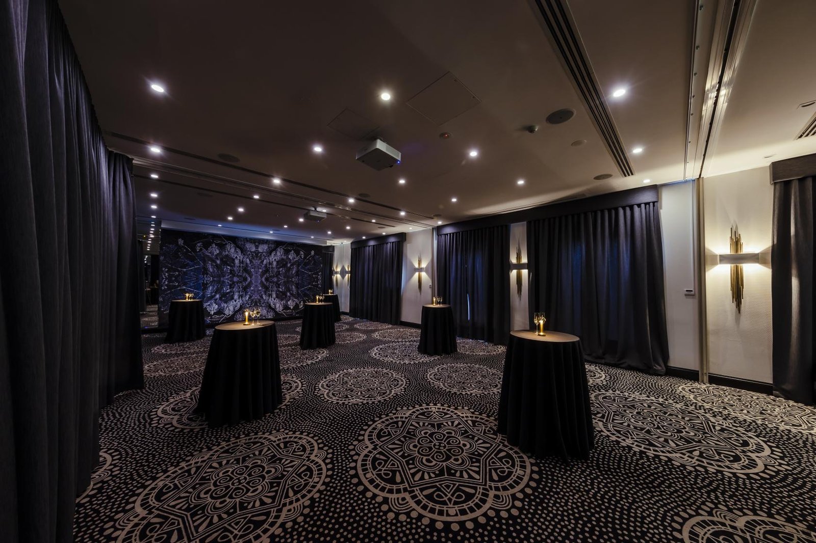 The Charleston Room at The Inchcolm by Ode Hotels photo 4