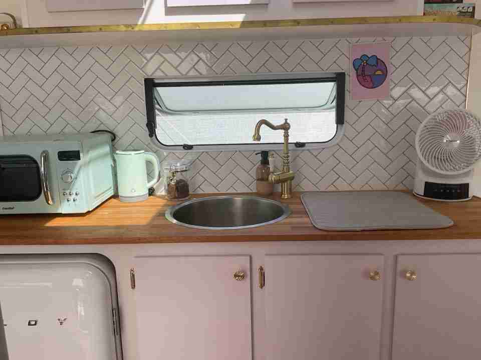 Goldy Beach Cruiser - Lightweight Van/Mod Cons with Vintage Charm photo 6