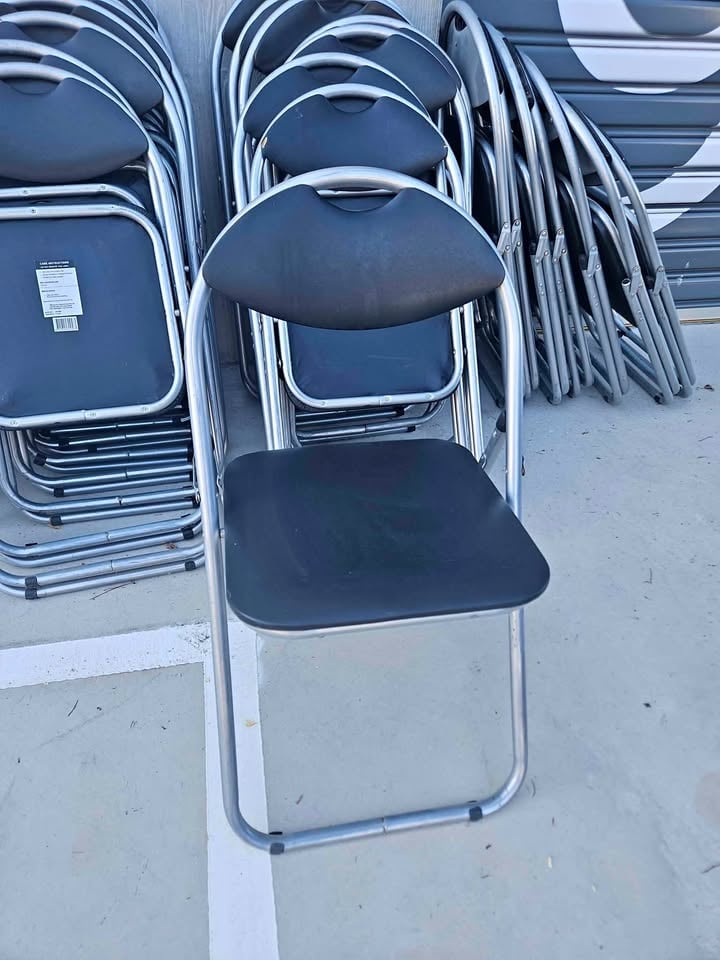 Folding chair hire photo 2