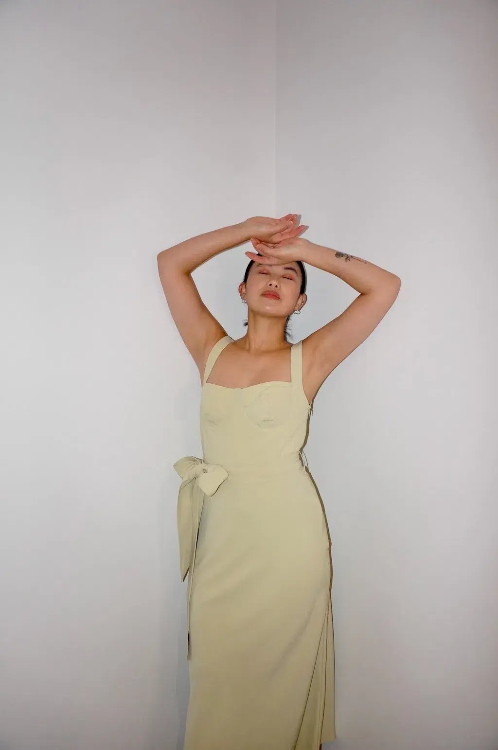 By Johnny Ora Bust Midi Dress Pistachio Size 14 photo 2