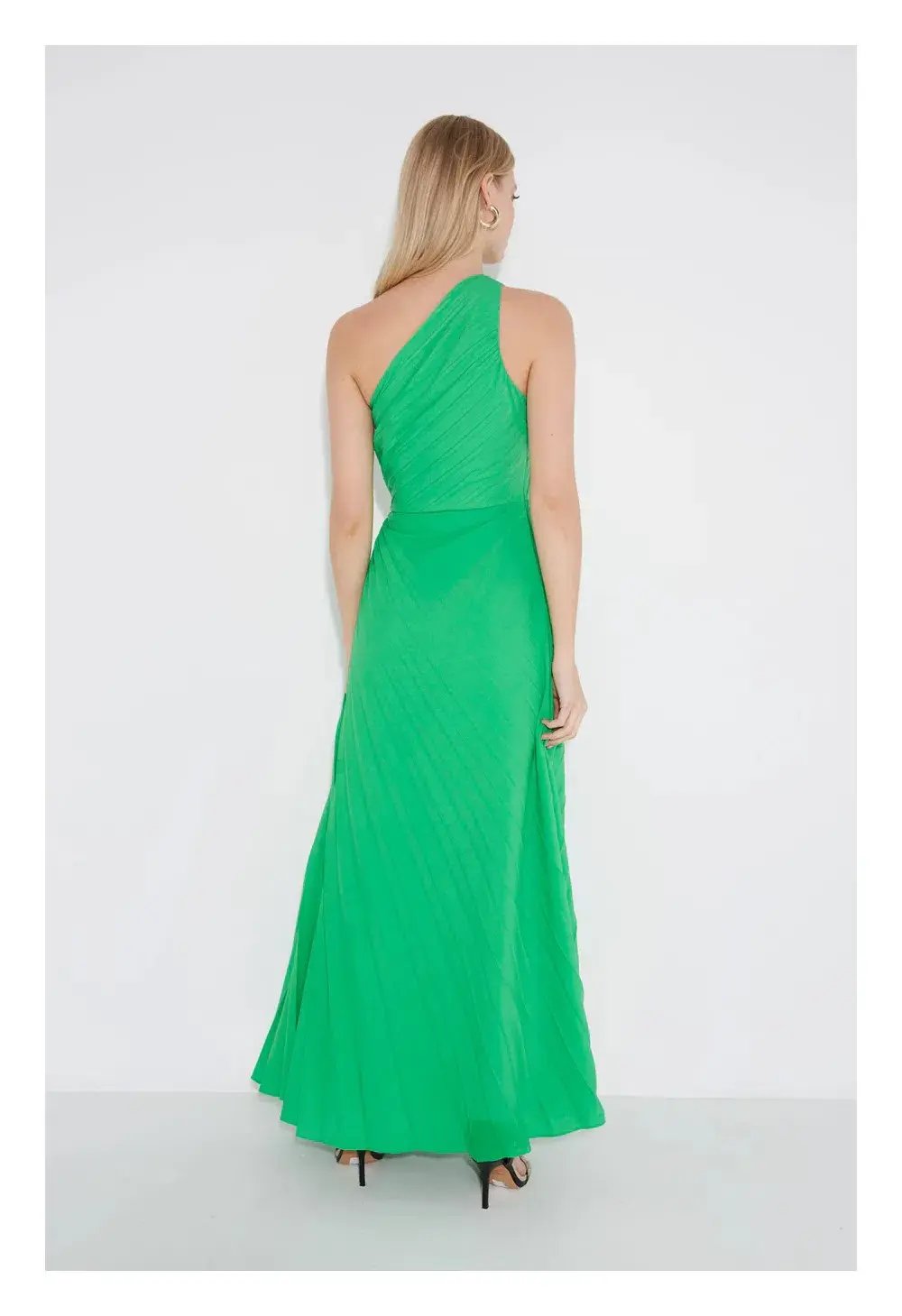 Sonya Moda Azalea Gown In Barcelona Green Size 6 photo 2