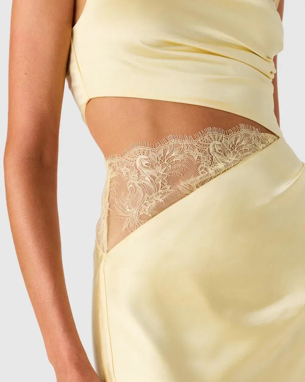 Misha Kimora Satin and Lace Maxi Dress Soft Yellow Size 12 photo 2