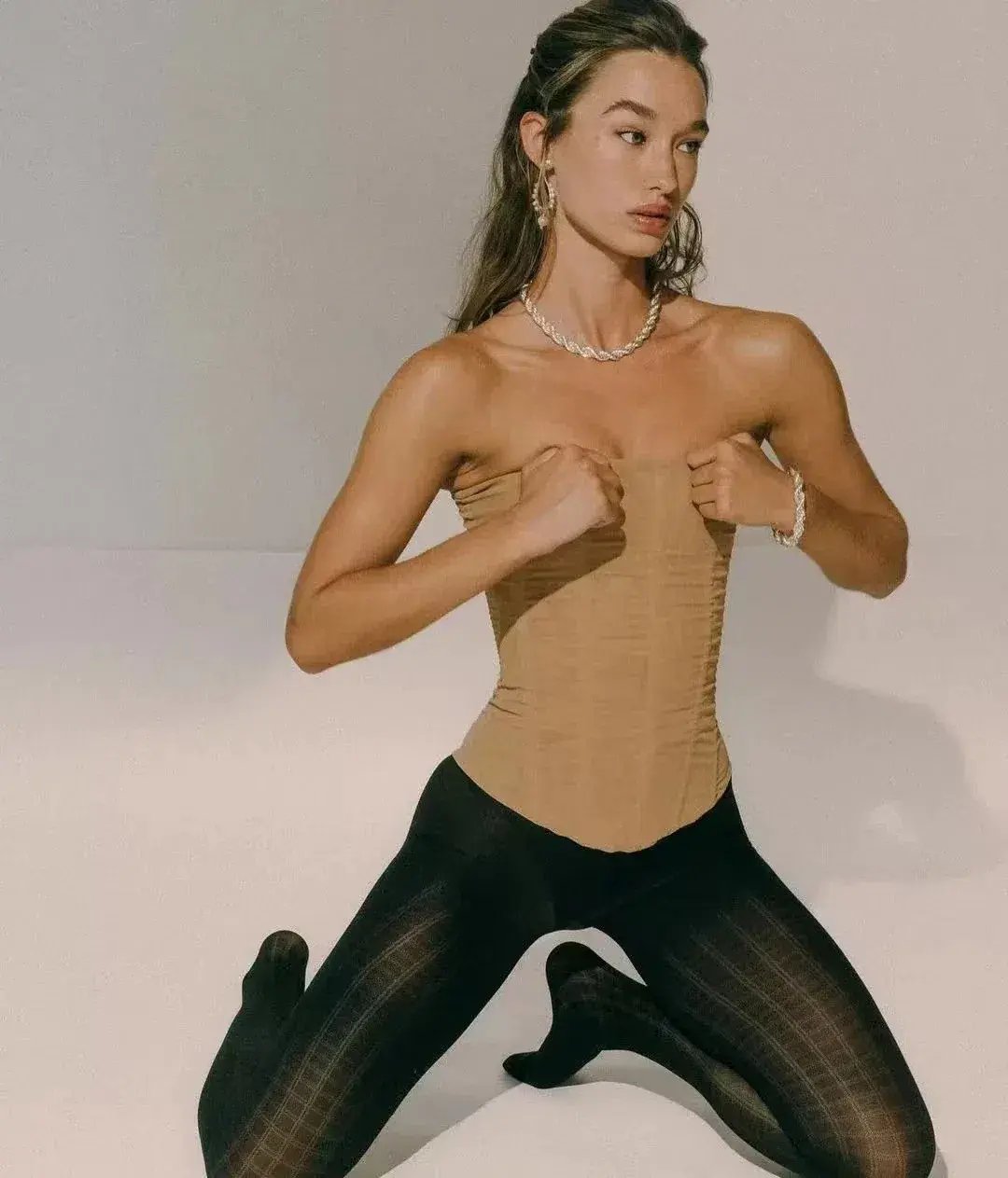 Muse Mesh Corset Tan Size XS/Au 6 photo 2