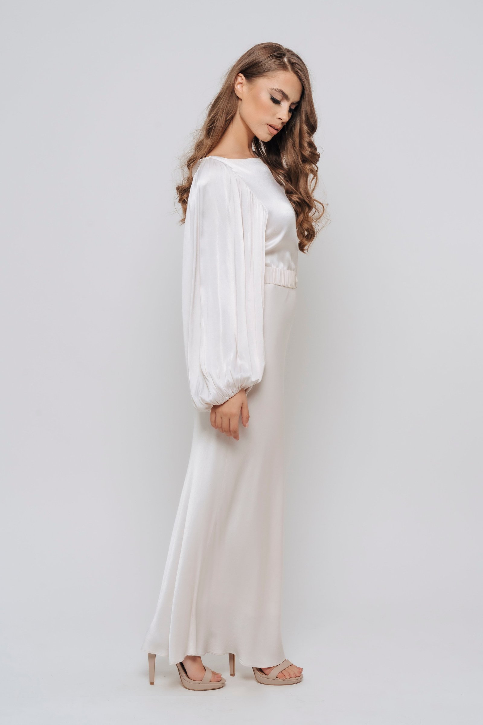LA LUNE BALLOON SLEEVEBY SHONA JOY IVORY photo 2
