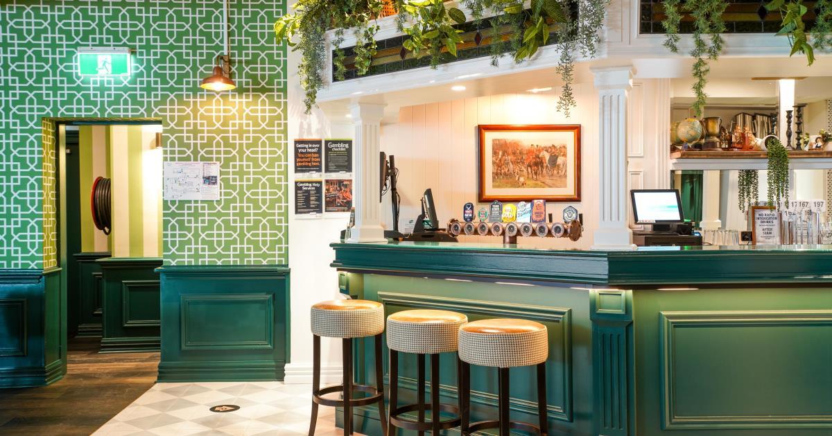 Parlour Bar at The Prince Consort photo 9
