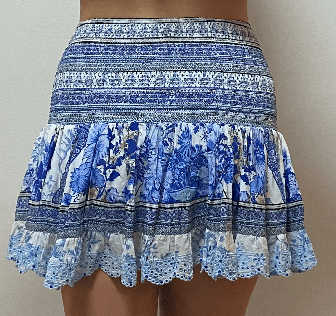 Camilia Short Shirred Skirt Print Size 8 photo 2