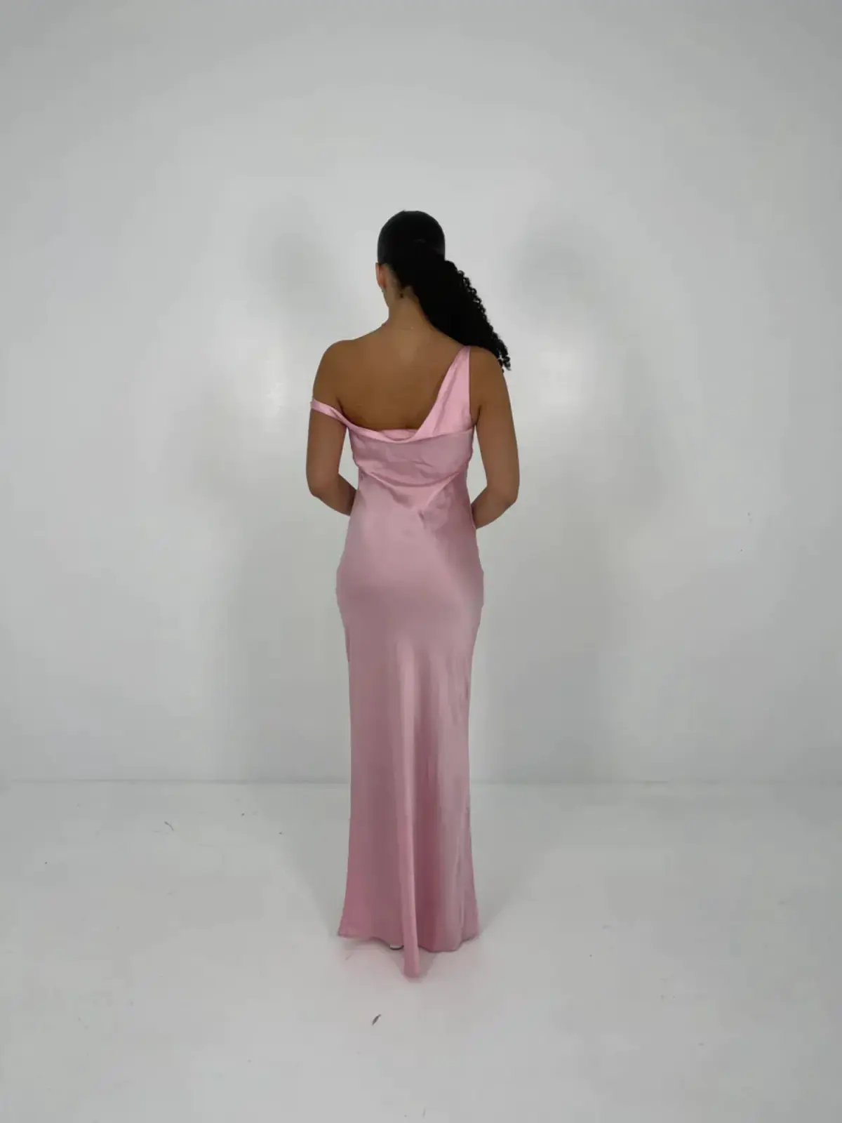 Natalie Rolt Monika Gown in Blossom Pink Size S / AU 8 photo 4