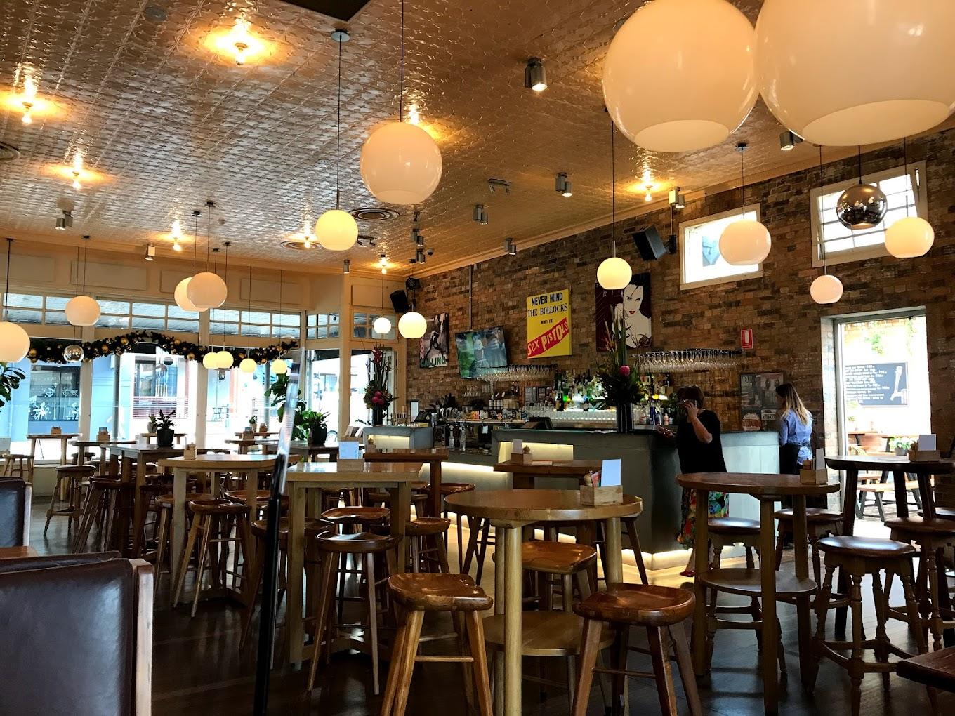 The Main Bar at Pig ‘N’ Whistle - Brunswick Street photo 10