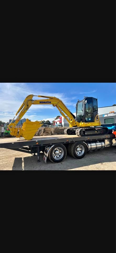 5.5T Dry hire photo 3
