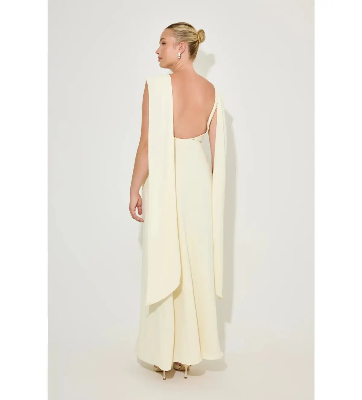 Odd Muse The Ultimate Muse Drape Back Maxi Dress Butter Cream Size 8 photo 4