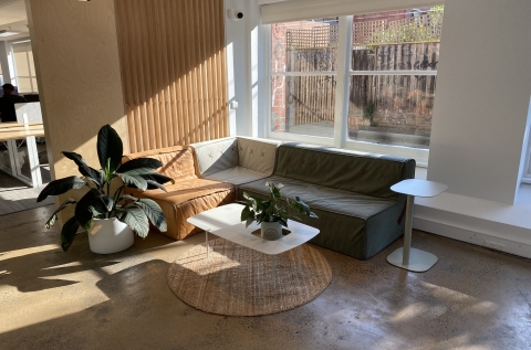 Ground floor private studio off Gertrude St photo 8