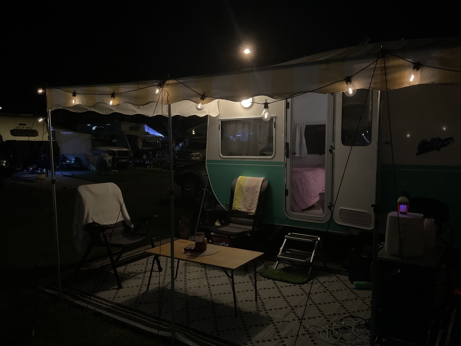 Goldy Beach Cruiser - Lightweight Van/Mod Cons with Vintage Charm photo 5