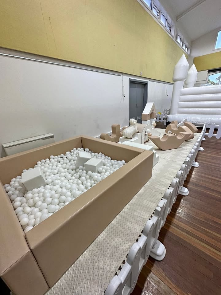 HIRE SOFTPLAY, BALLPITS, JUMPING CASTLES, PROMOS AVAILABLE ! ENQUIRE WITHIN photo 11