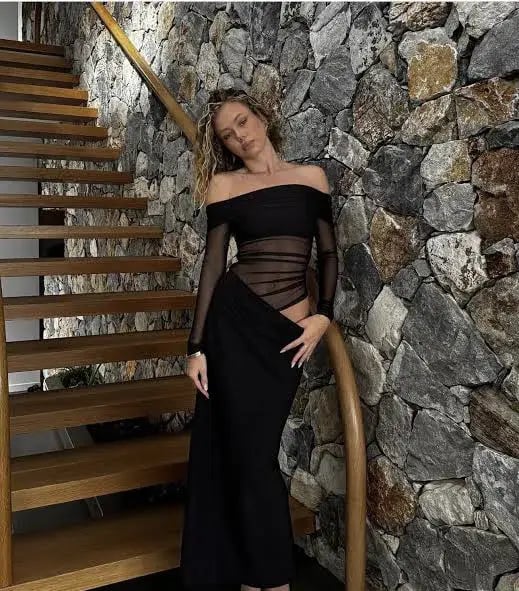 BENNI Yasmin Off-Shoulder Maxi Dress in Black Size 10 photo 10