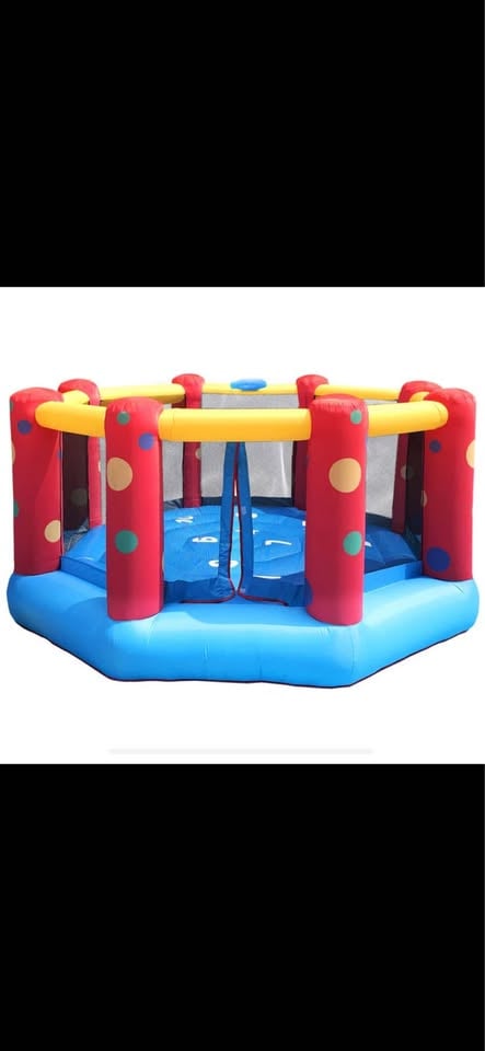 HIRE - Jumping Castle photo 3