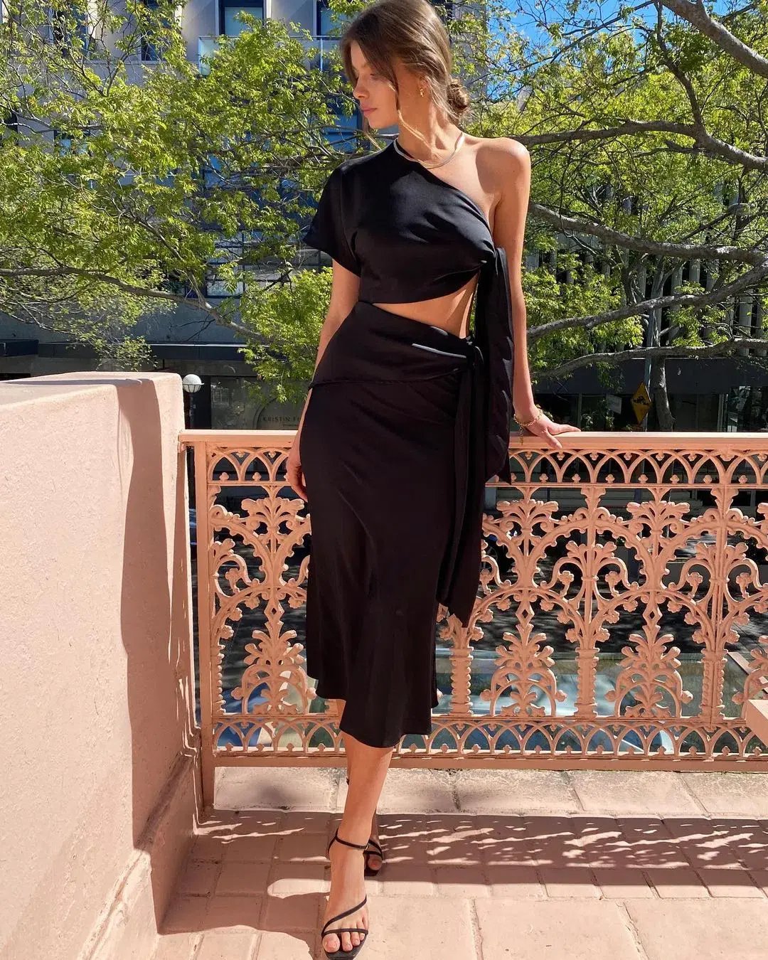 Issy Mona Midi Dress Black Size 10 photo 3