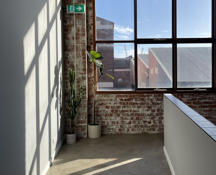 Amazing light filled NY style office space photo 4