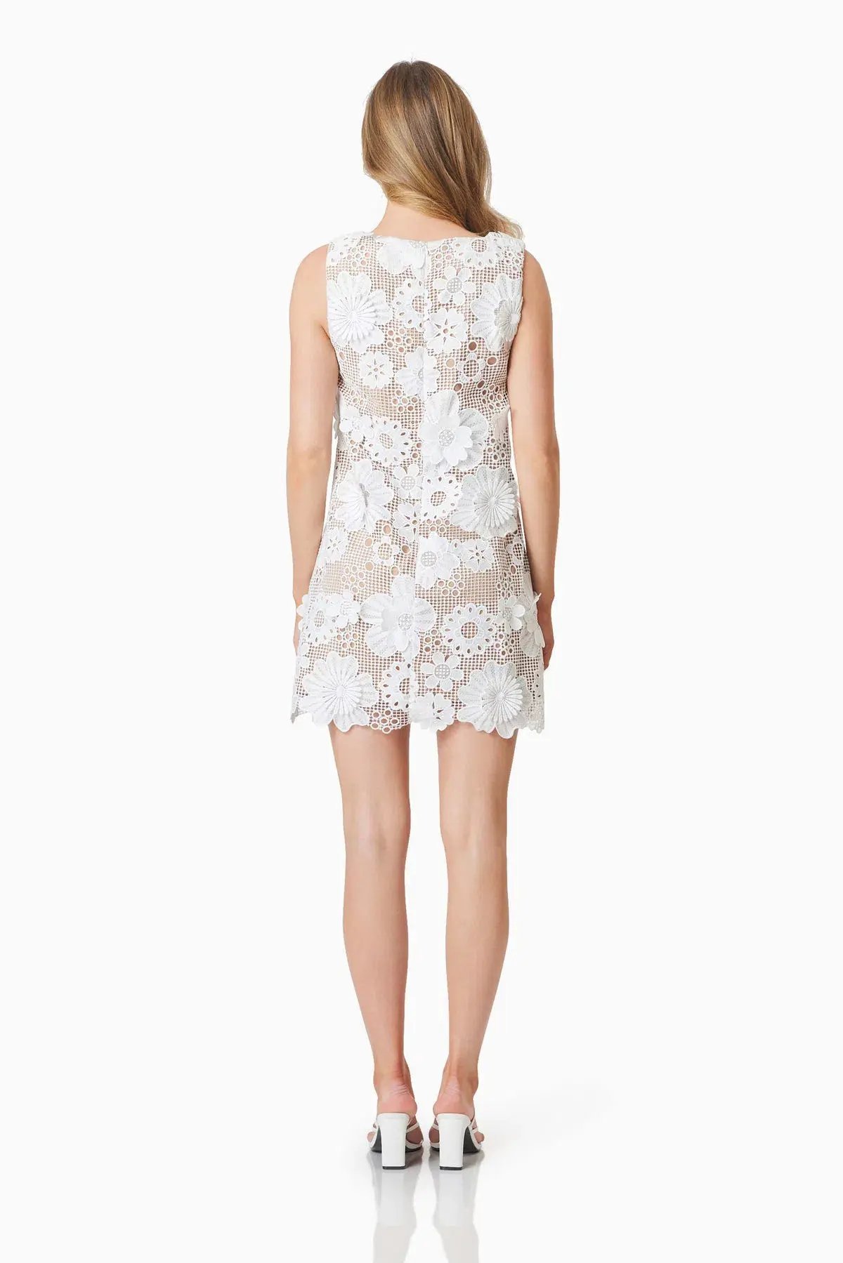 Elliatt Autumn Shift Mini Dress in White Size 10 photo 3