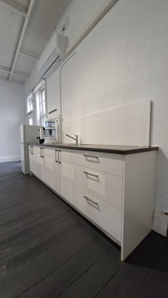 Studio 17 Lease Transfer photo 8
