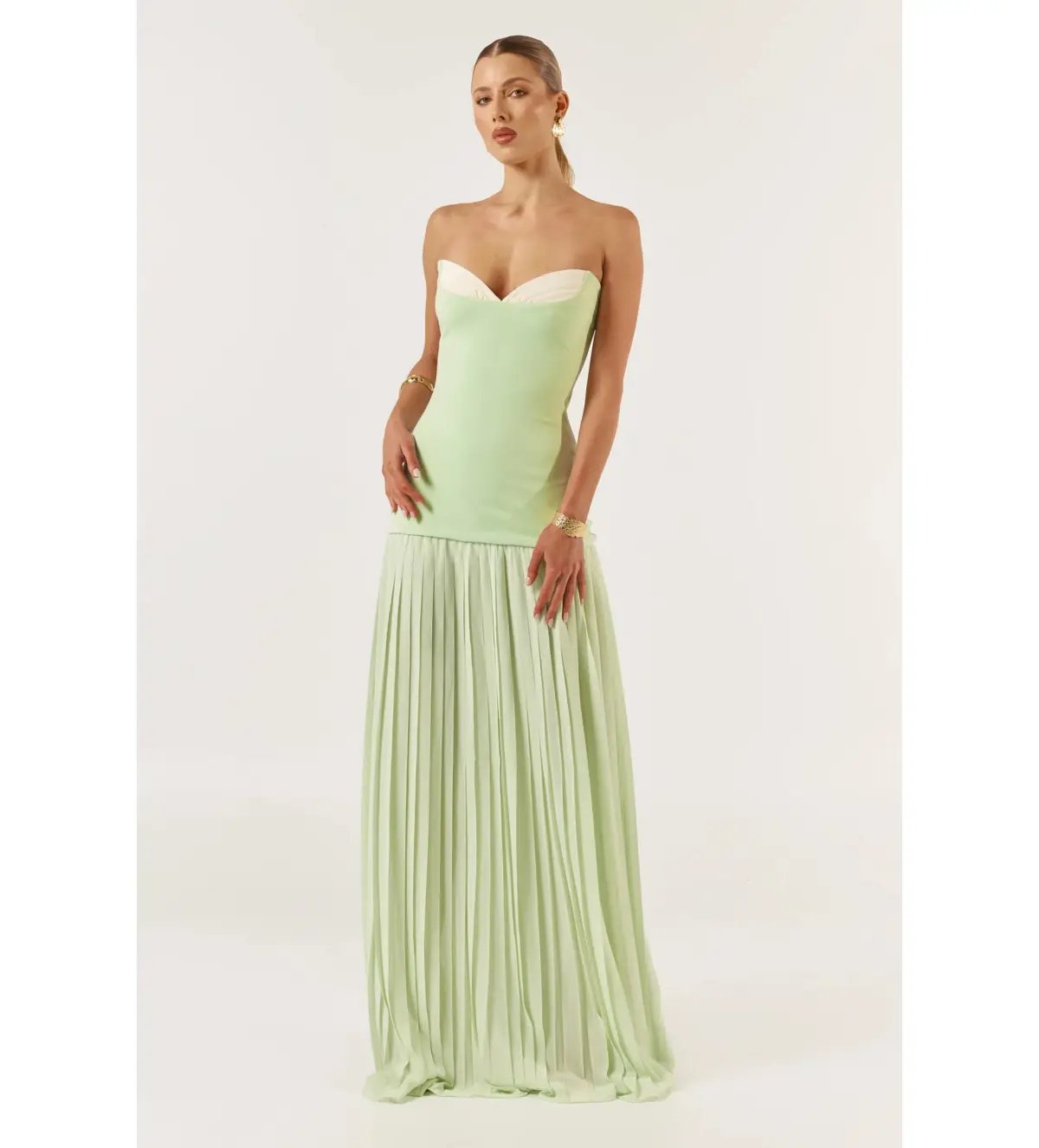 She is Olla Nicolette Maxi Dress Green Size 8/S photo 3