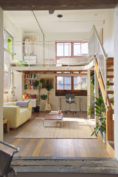 Light filled NY style warehouse apartment photo 3
