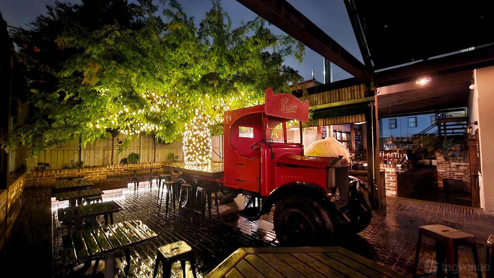 The Courtyard at The Salisbury Hotel photo 3