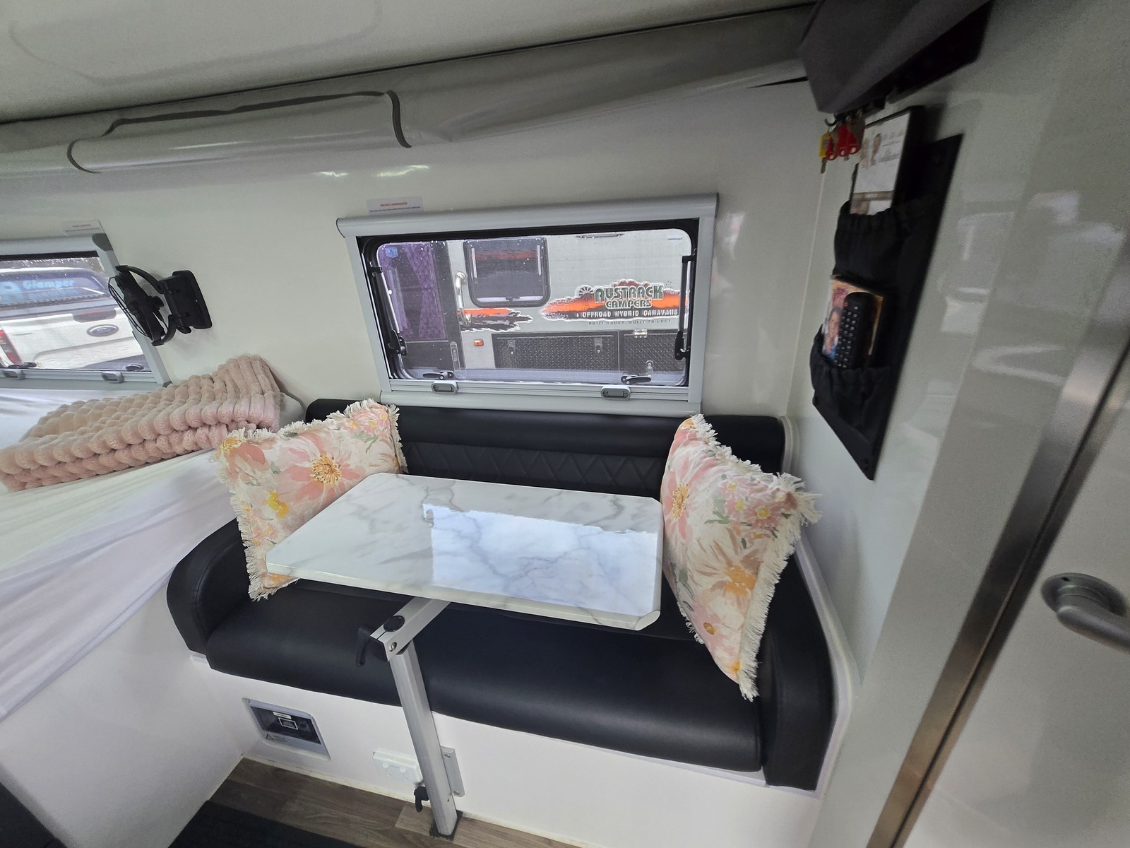 Lana - 2024 Luxury Caravan Offroad Allowed photo 18