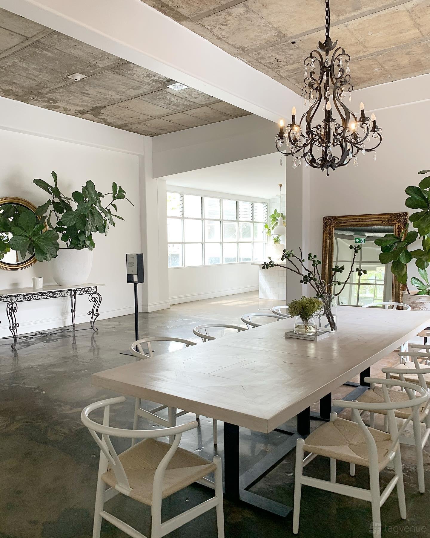 Kitchen at La Porte Space photo 4