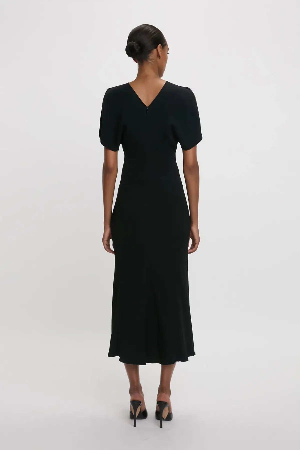 Victoria Beckham Gathered Waist Midi Dress in Black Size 8 photo 2