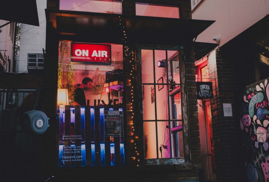 QUIVR - Livestream DJ Studio photo 5