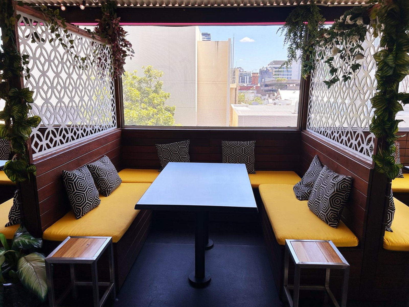 Breeze Bar at Summa House photo 14
