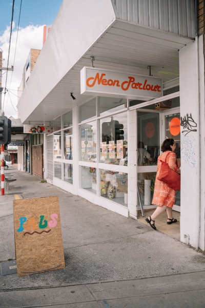 Neon Parlour Gallery photo 5