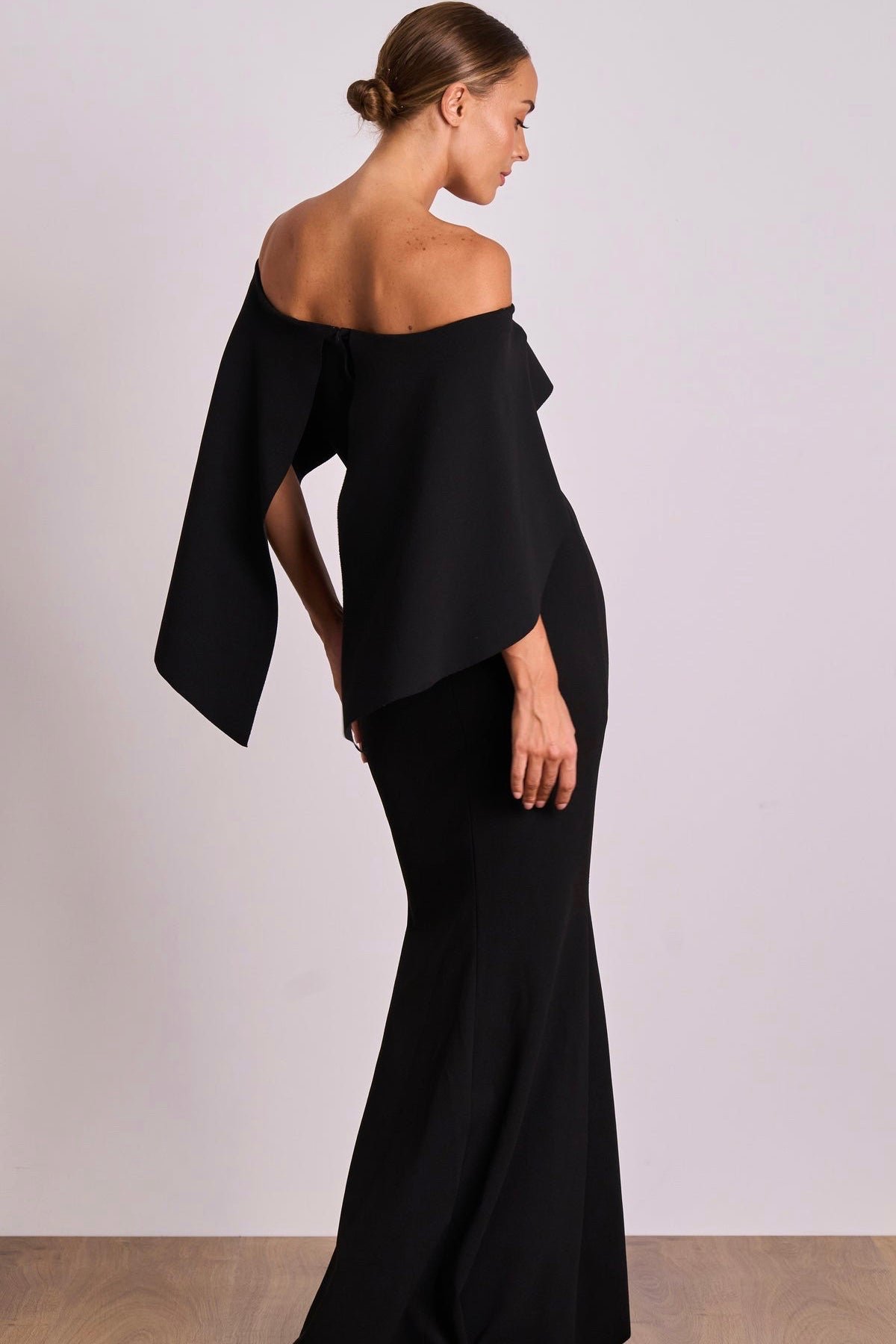 PASDUCHAS COMPOSURE GOWN - BLACK photo 5