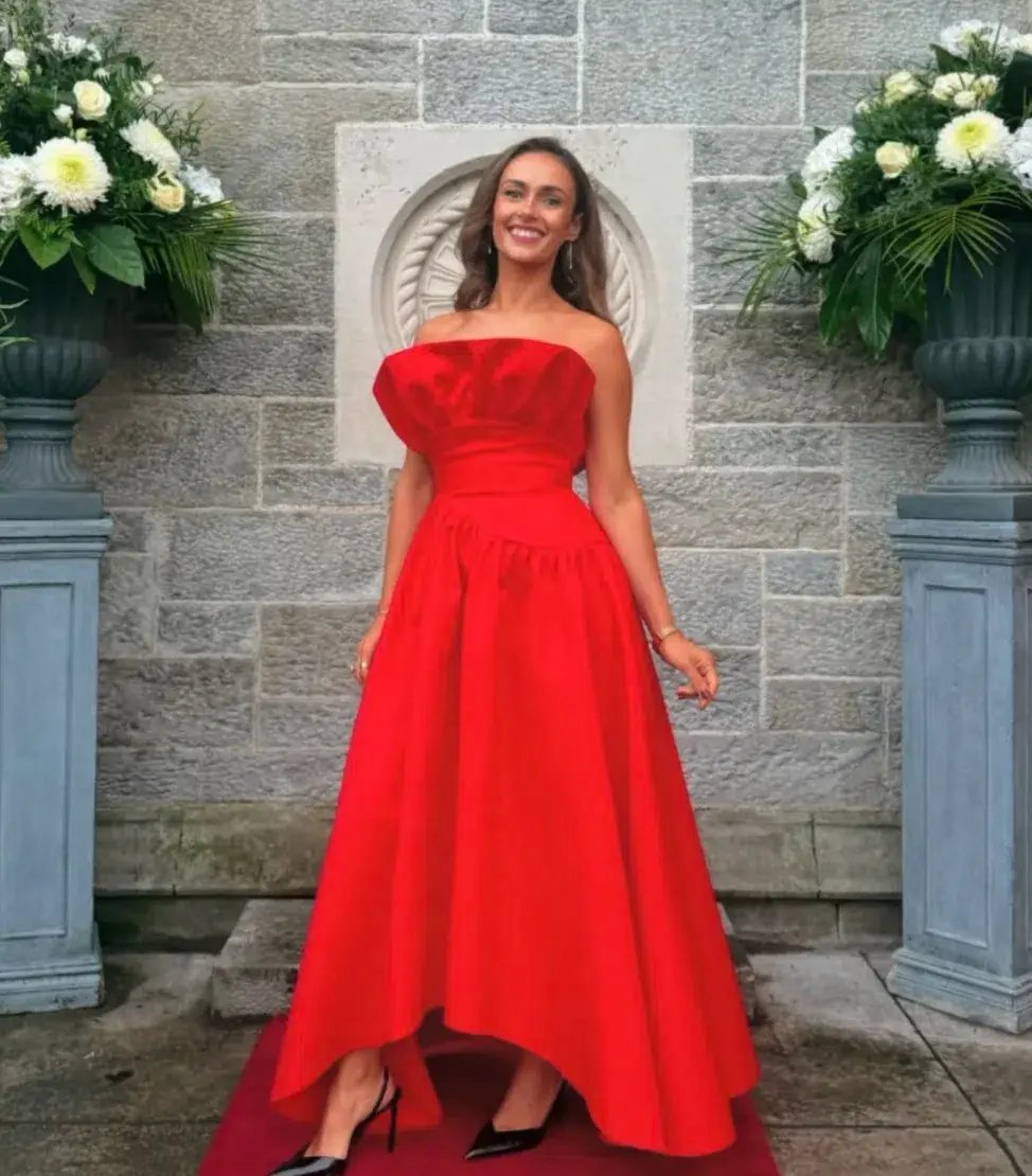 Laurel Gown Red Size 6 photo 5
