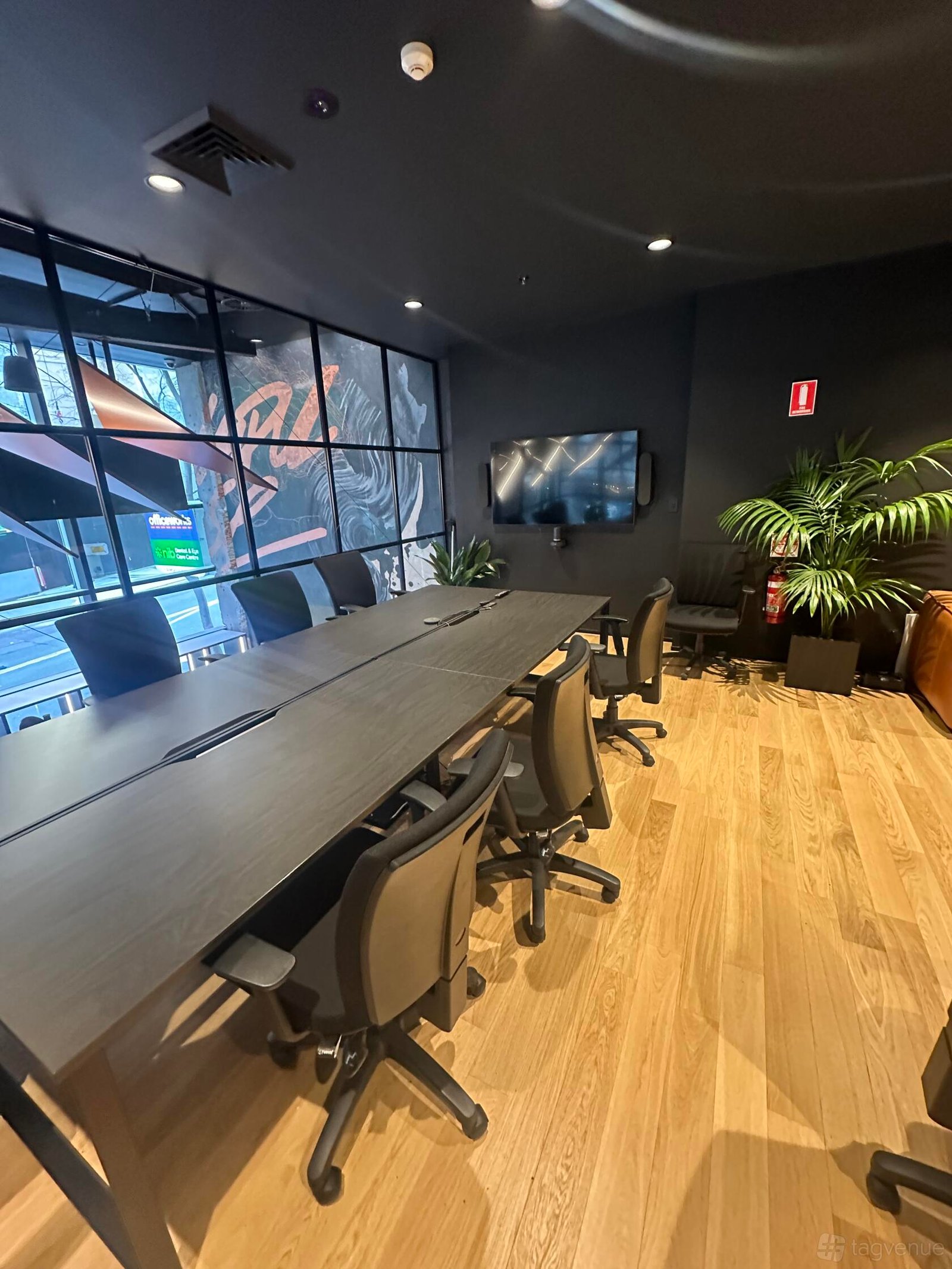 Boardroom at CUPRA City Garage Sydney photo 2
