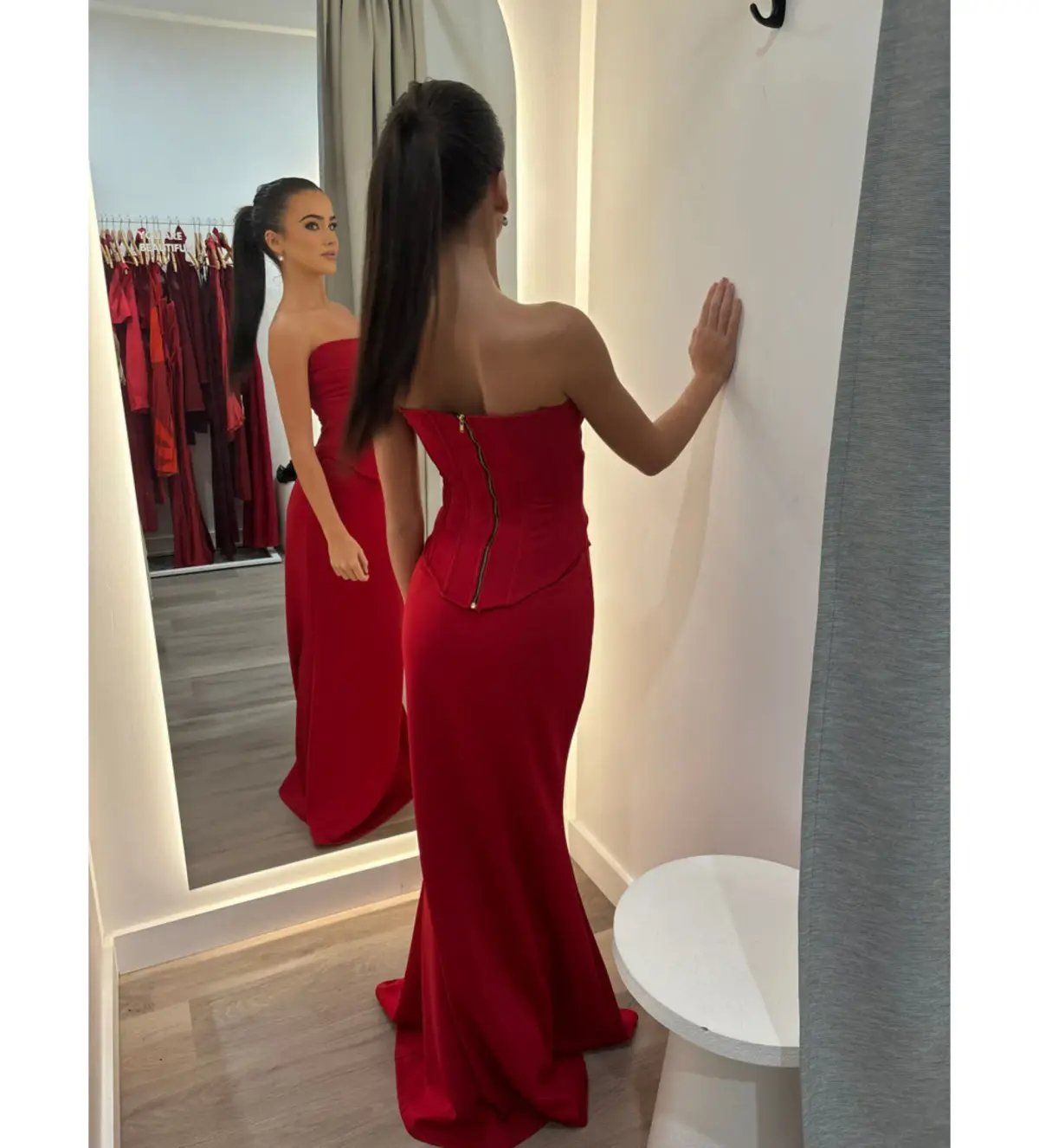 HNTR the label Louie Gown Wine Size M / AU 10 photo 4