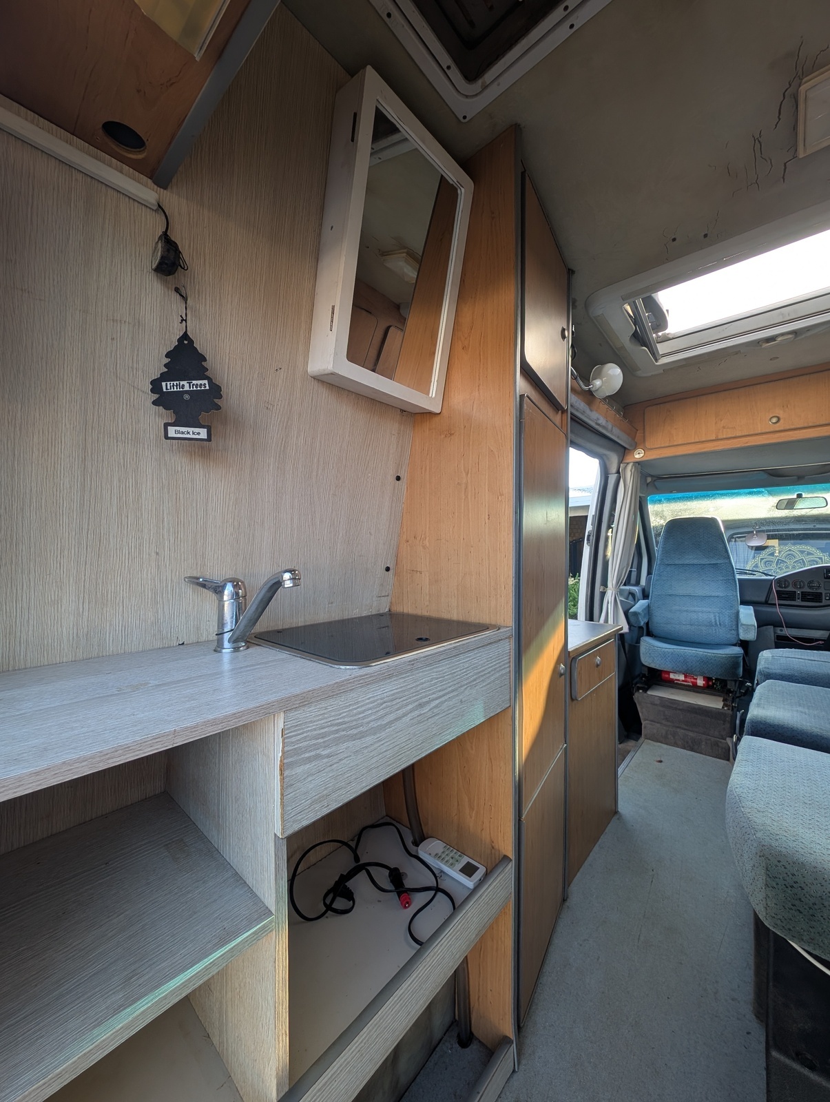 Mercedes Sprinter photo 8