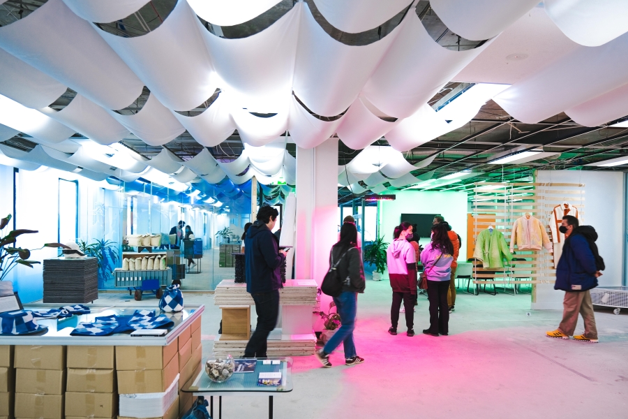 BETA Unique Sustainable Pop Up Retail Space photo 2