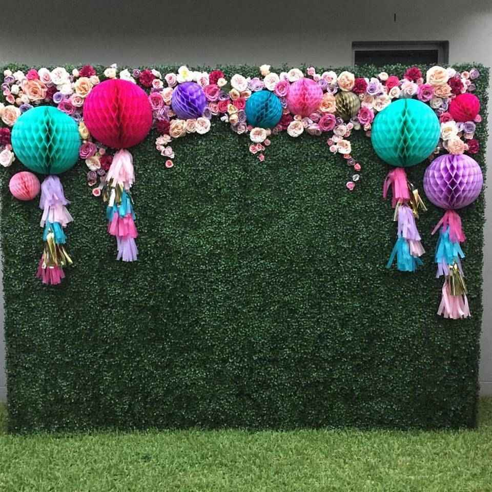 Box Hedge Wall Backdrop photo 2